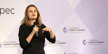 Ukrainian girls-leaders presented at the special session of the First Ukrainian Women's Congress