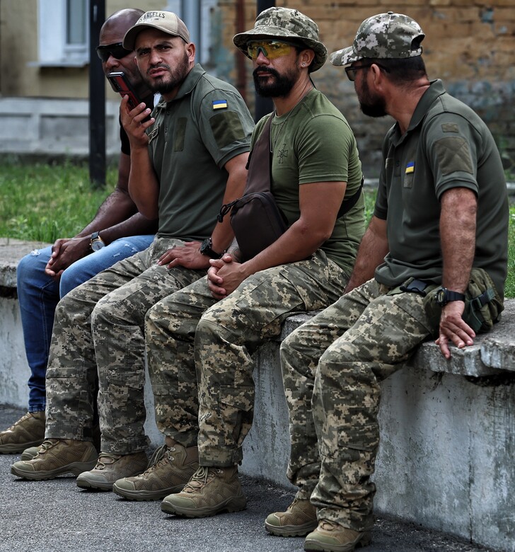 Для військових та ветеранів